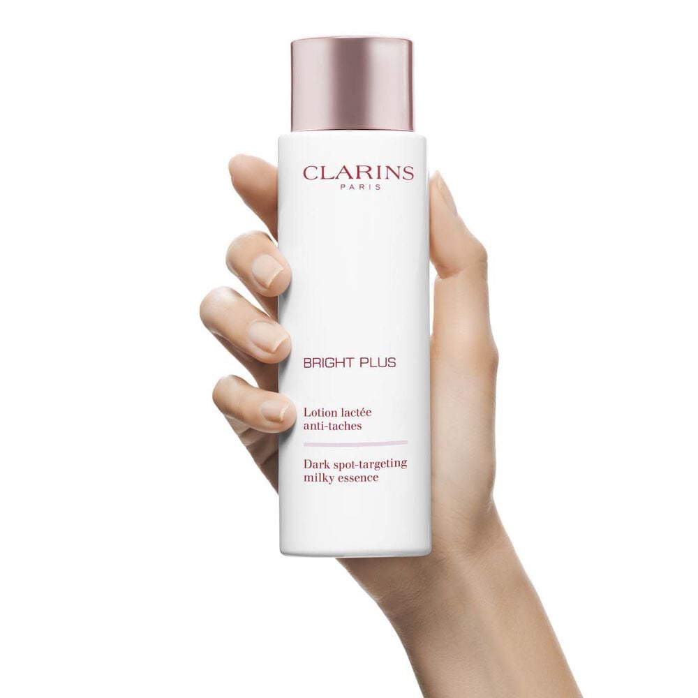 Bright Plus Dark Spot Targeting Milky Essence