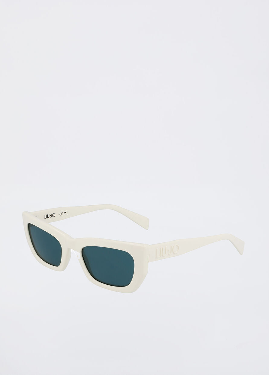 Cat-eye sunglasses