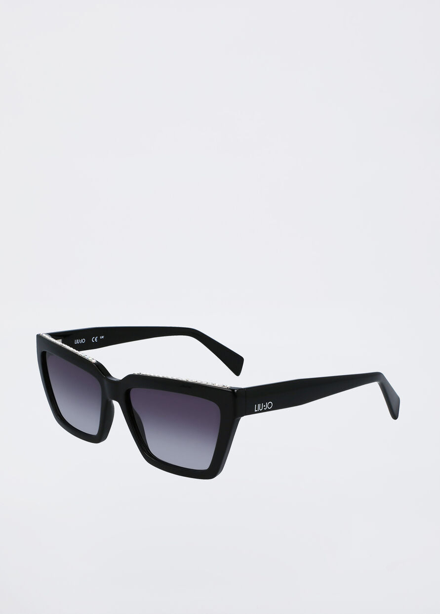 Cat-eye sunglasses