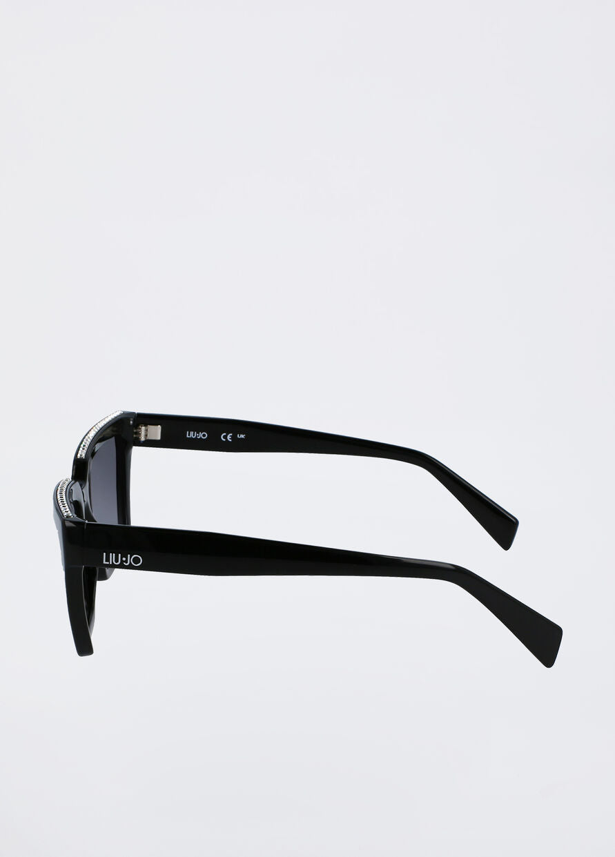 Cat-eye sunglasses