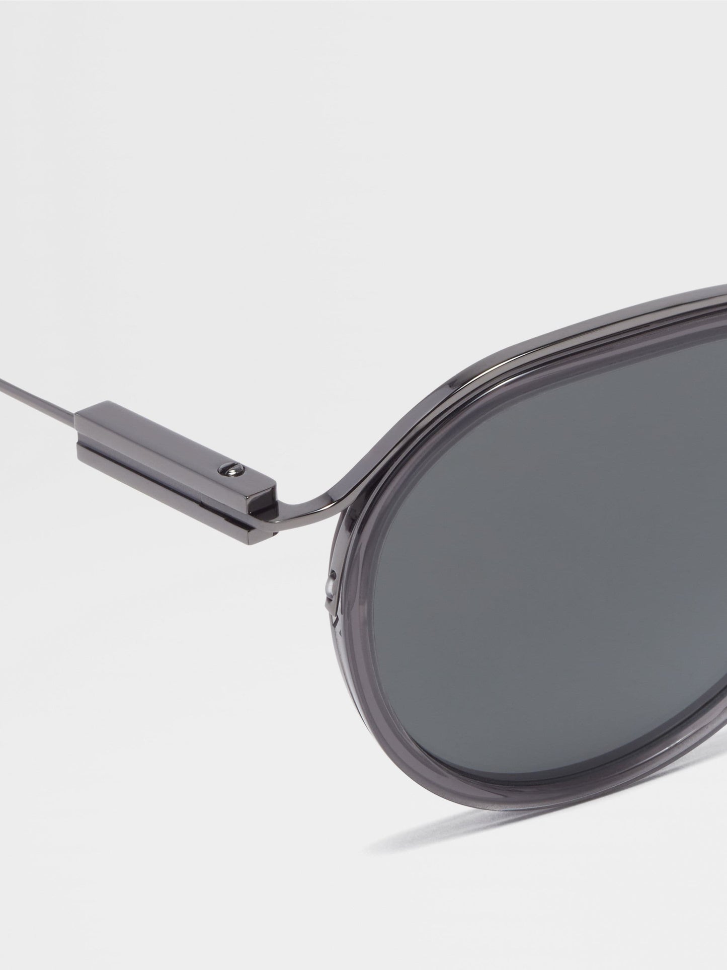 TRANSPARENT GREY AND DARK RUTHENIUM ACETATE AND METAL SUNGLASSES