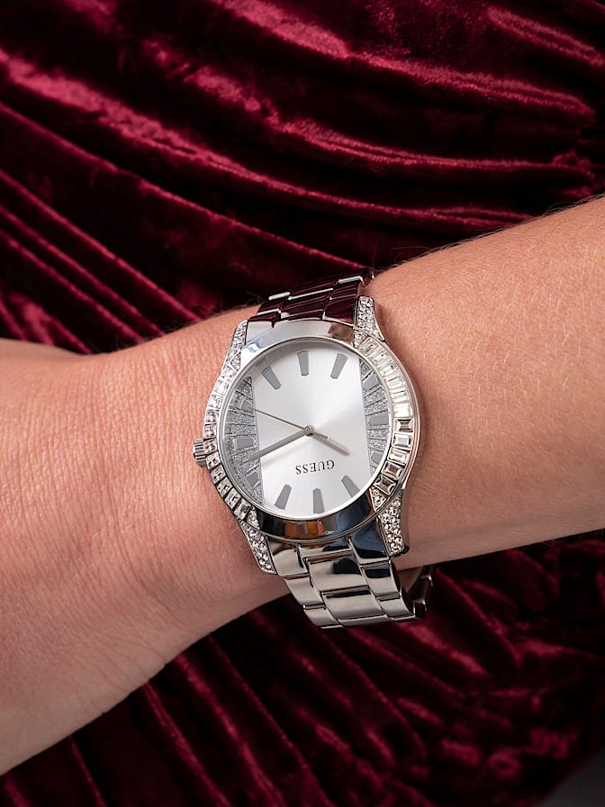 Crystal analogue watch