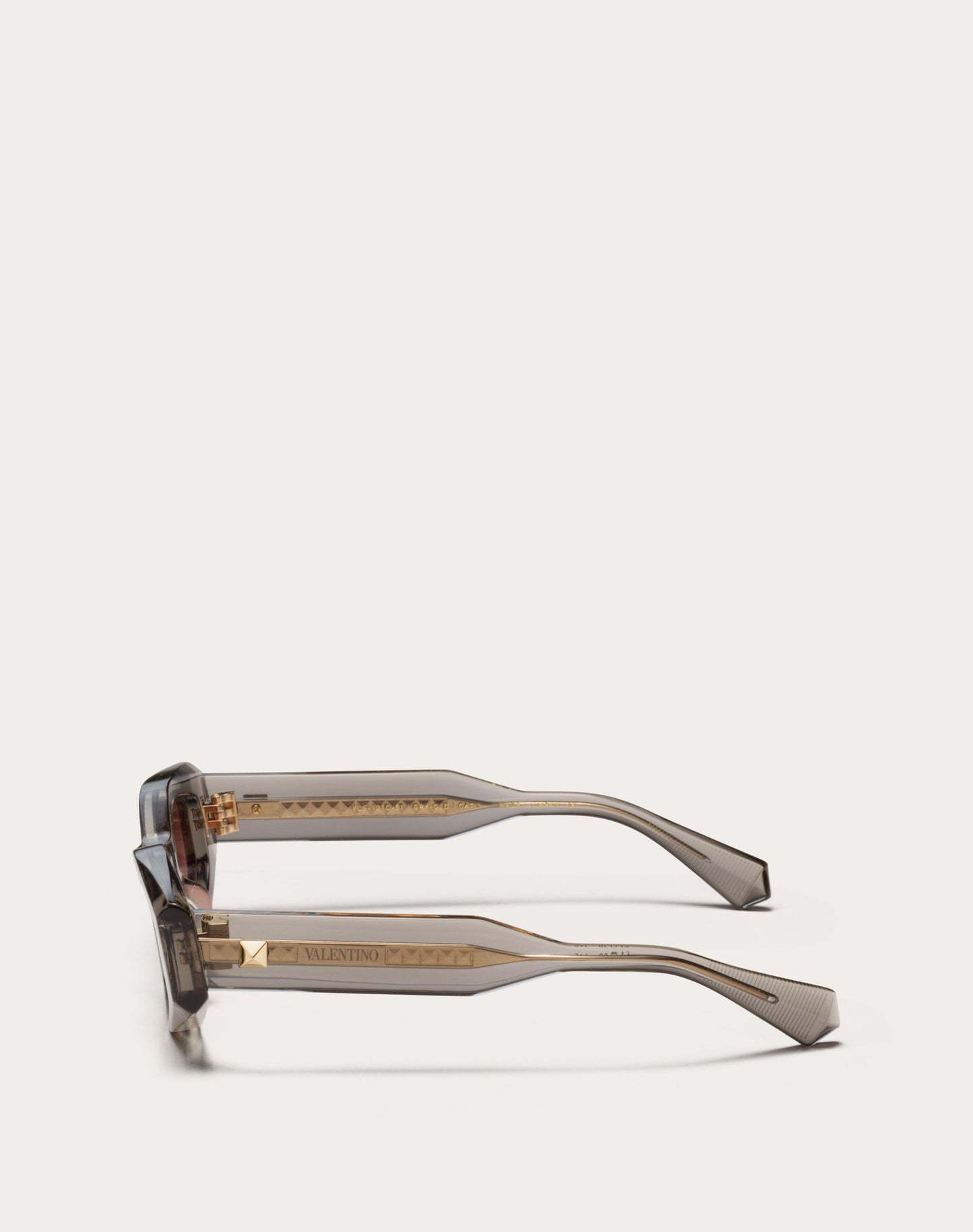III - IRREGULAR ACETATE FRAME