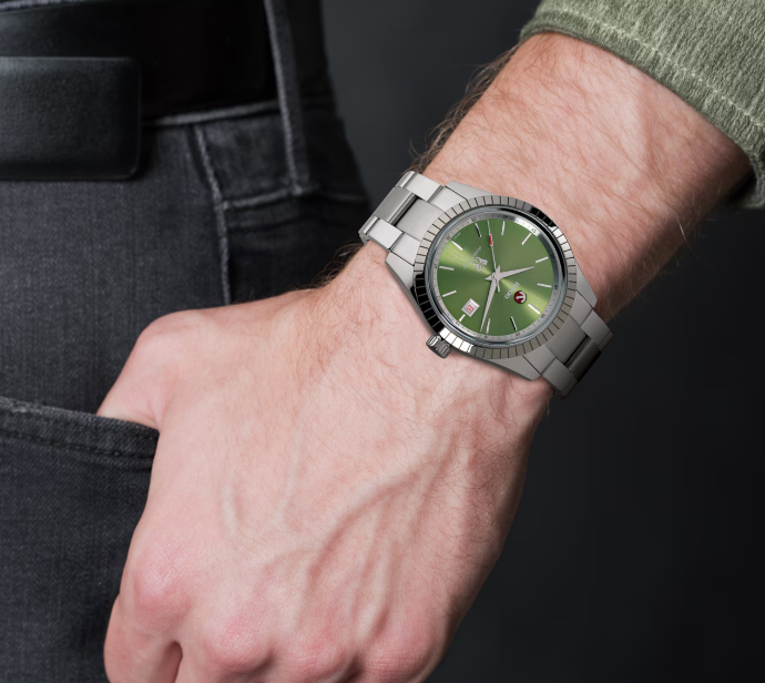 HyperChrome Classic Automatic