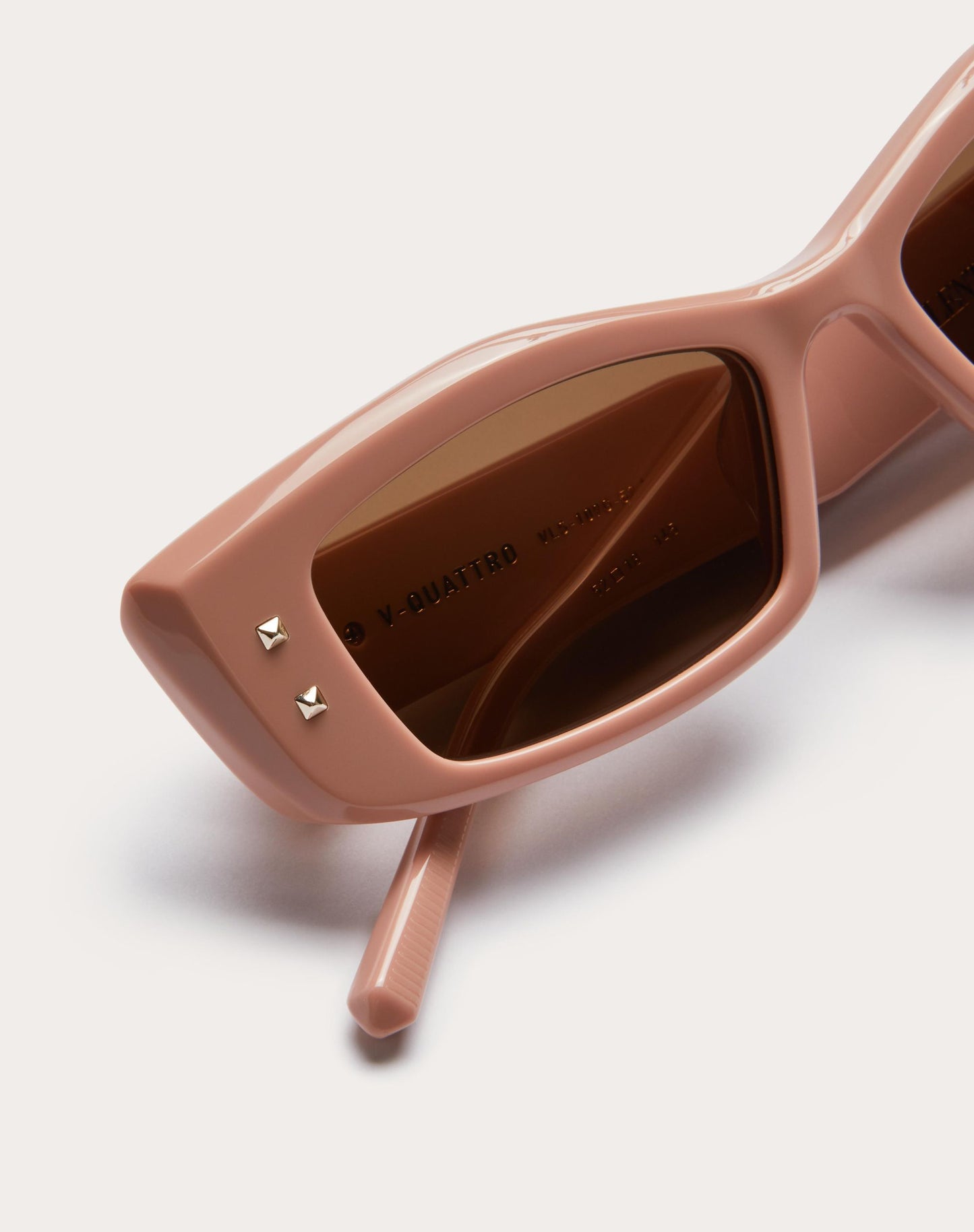 V -RECTANGULAR ACETATE FRAME
