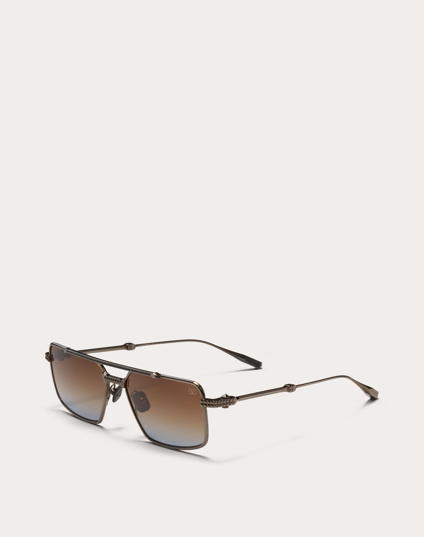 VI - RECTANGULAR METAL FRAME