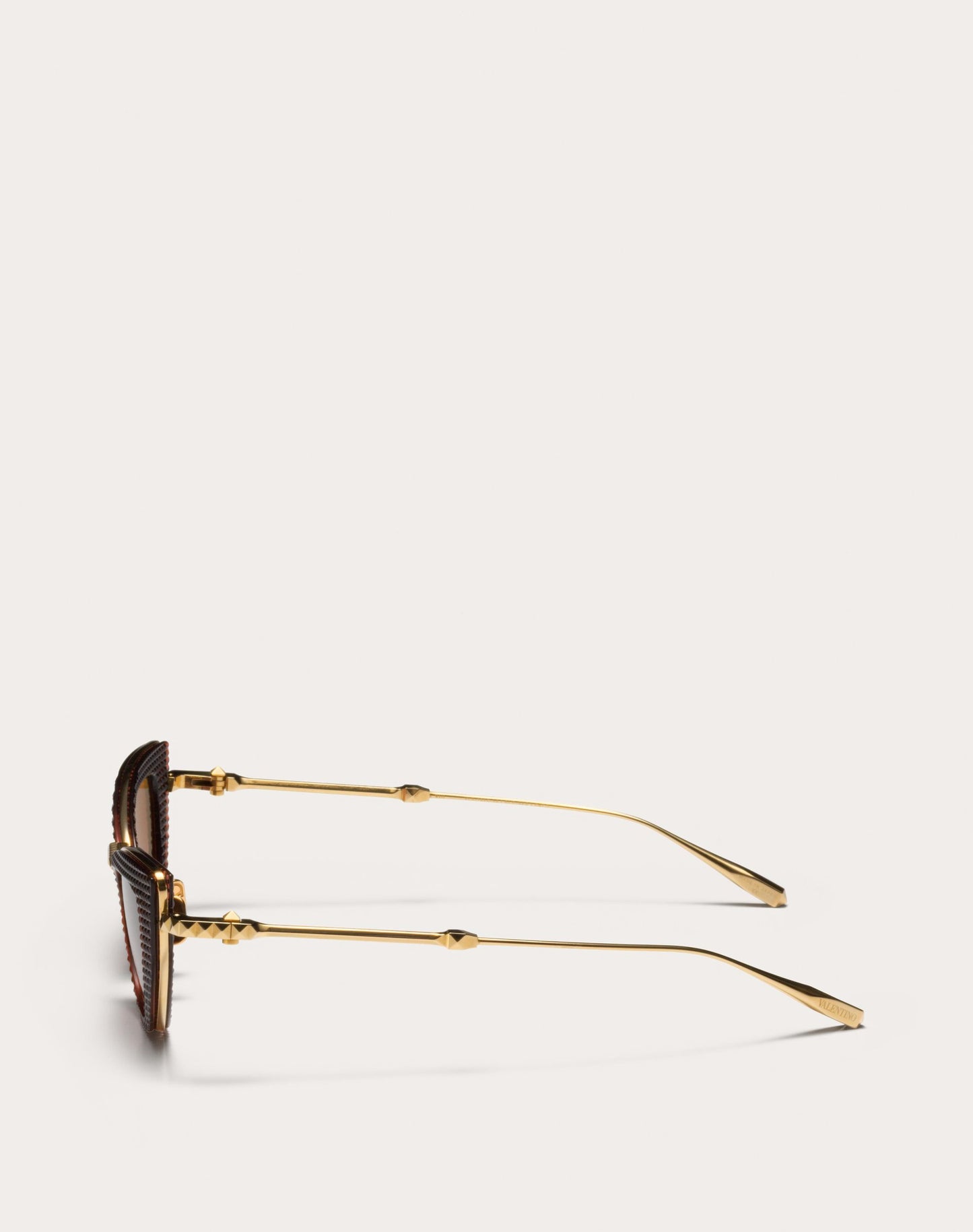 VIII - CAT-EYE TITANIUM AND POLYAMIDE STUD FRAME