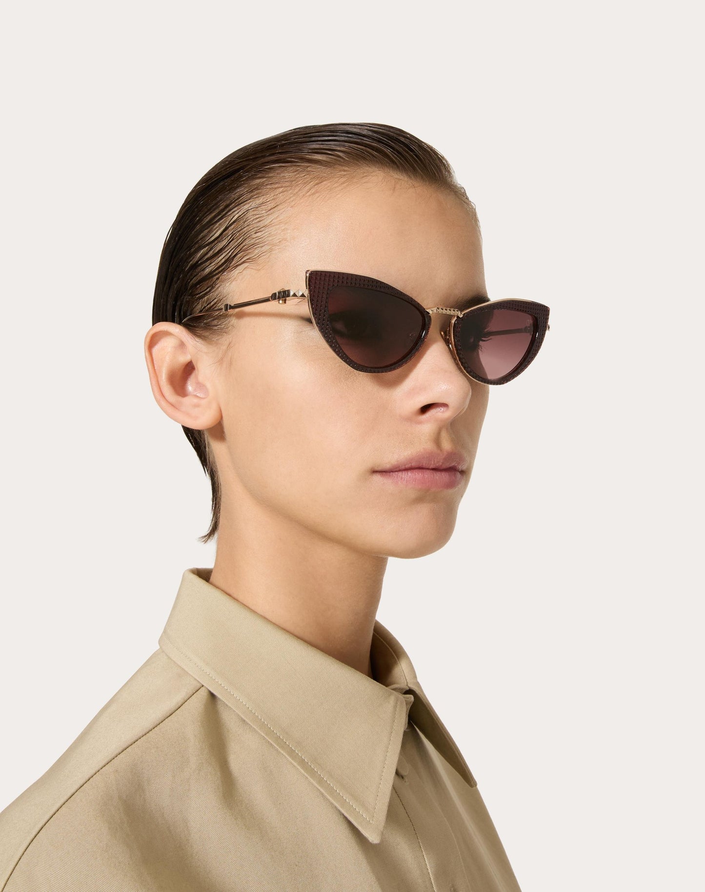 VIII - CAT-EYE TITANIUM AND POLYAMIDE STUD FRAME