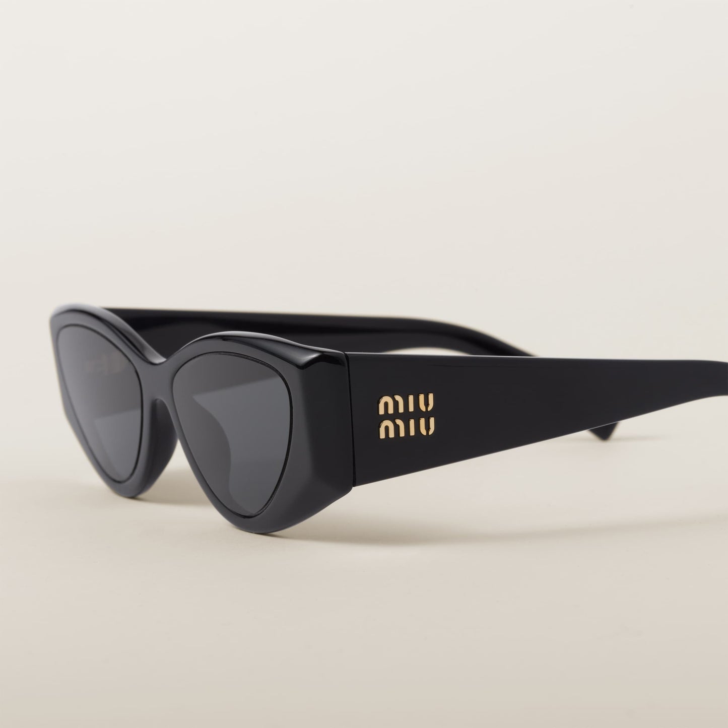 Miu Miu Logo