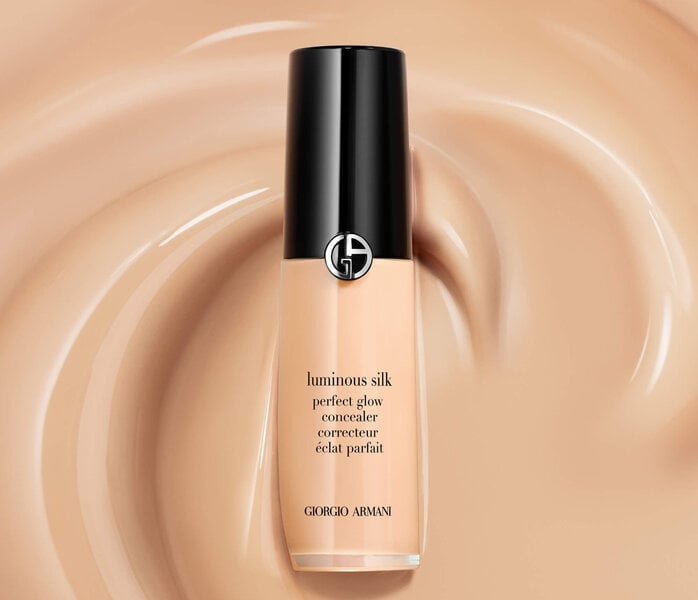 LUMINOUS SILK CONCEALER
