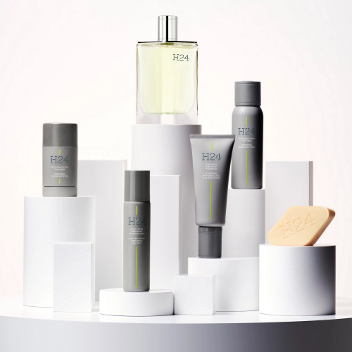 H24 Refreshing alcohol-free stick Deodorant