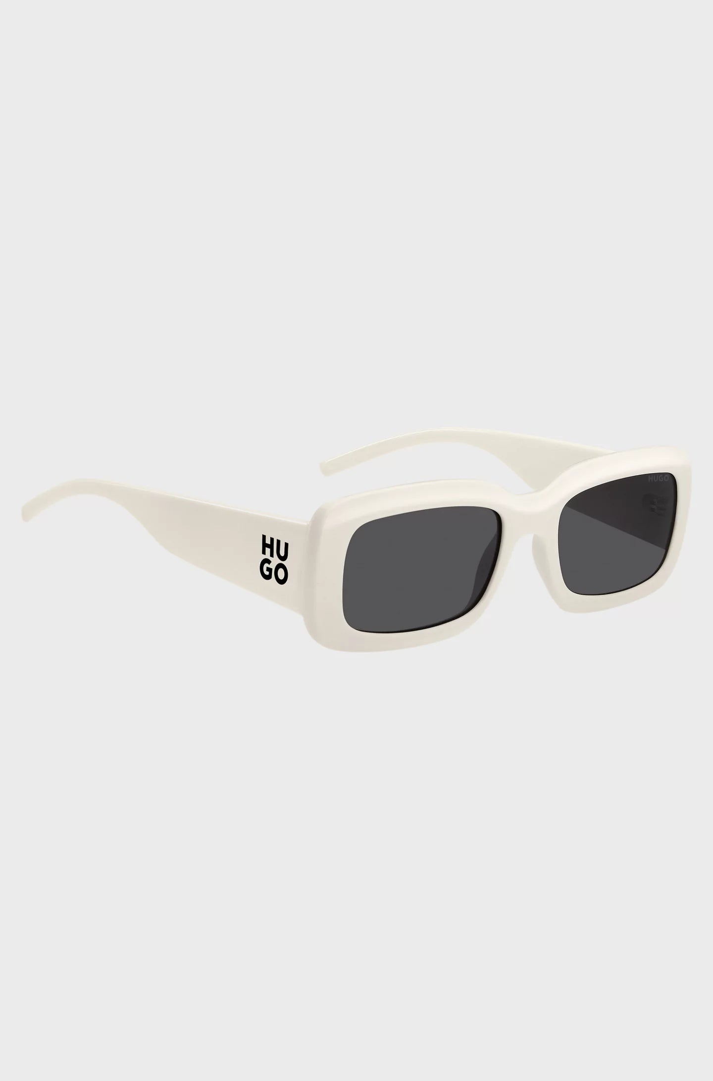 WHITE SUNGLASSES WITH STACKED-LOGO TEMPLES