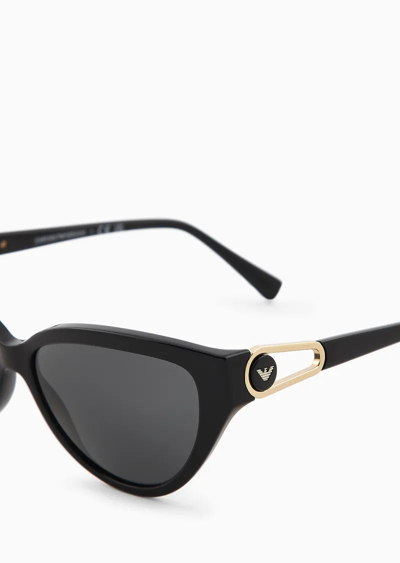 Women’s cat-eye sunglasses