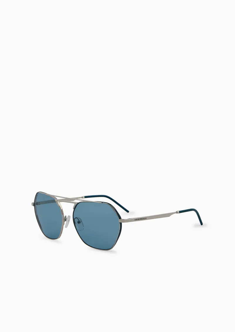 Irregular-shaped women’s sunglasses