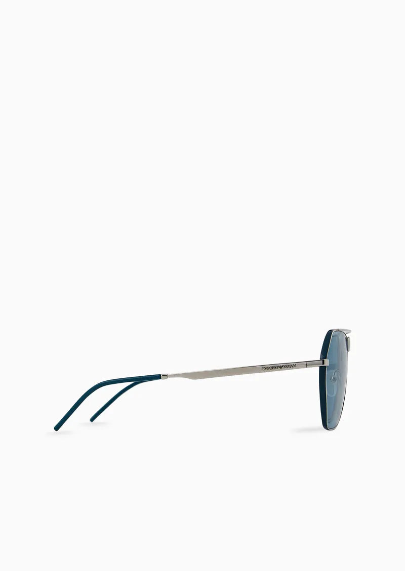 Irregular-shaped women’s sunglasses