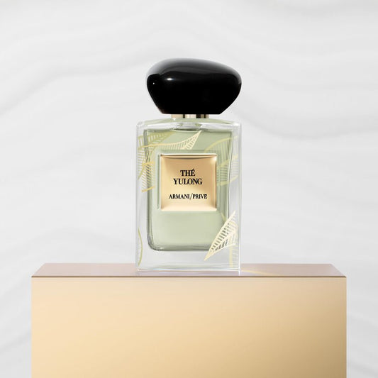 Armani/Privé Thé Yulong Gold Leaves