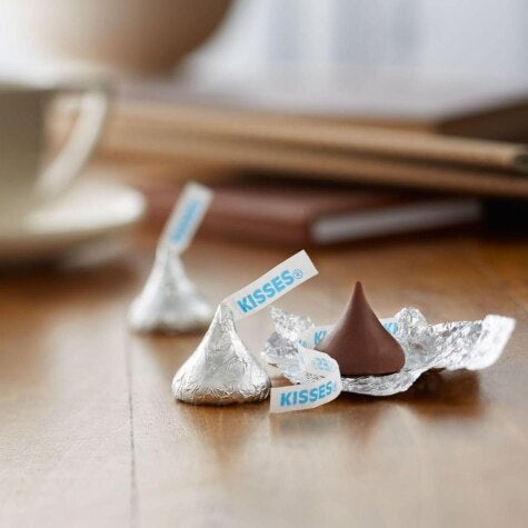 Hershey's Kisses Milk Chocolate Pouch 355g