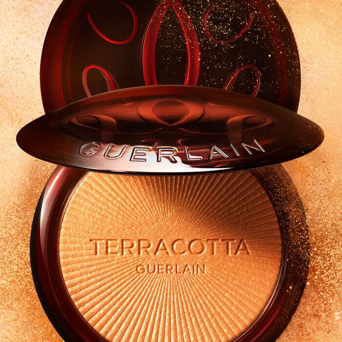 TERRACOTTA LUMINIZER HIGHLIGHTING POWDER