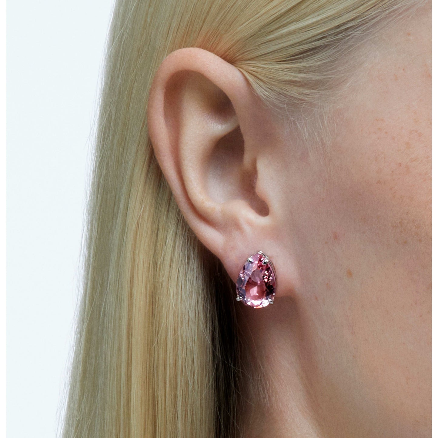 Gema stud earrings