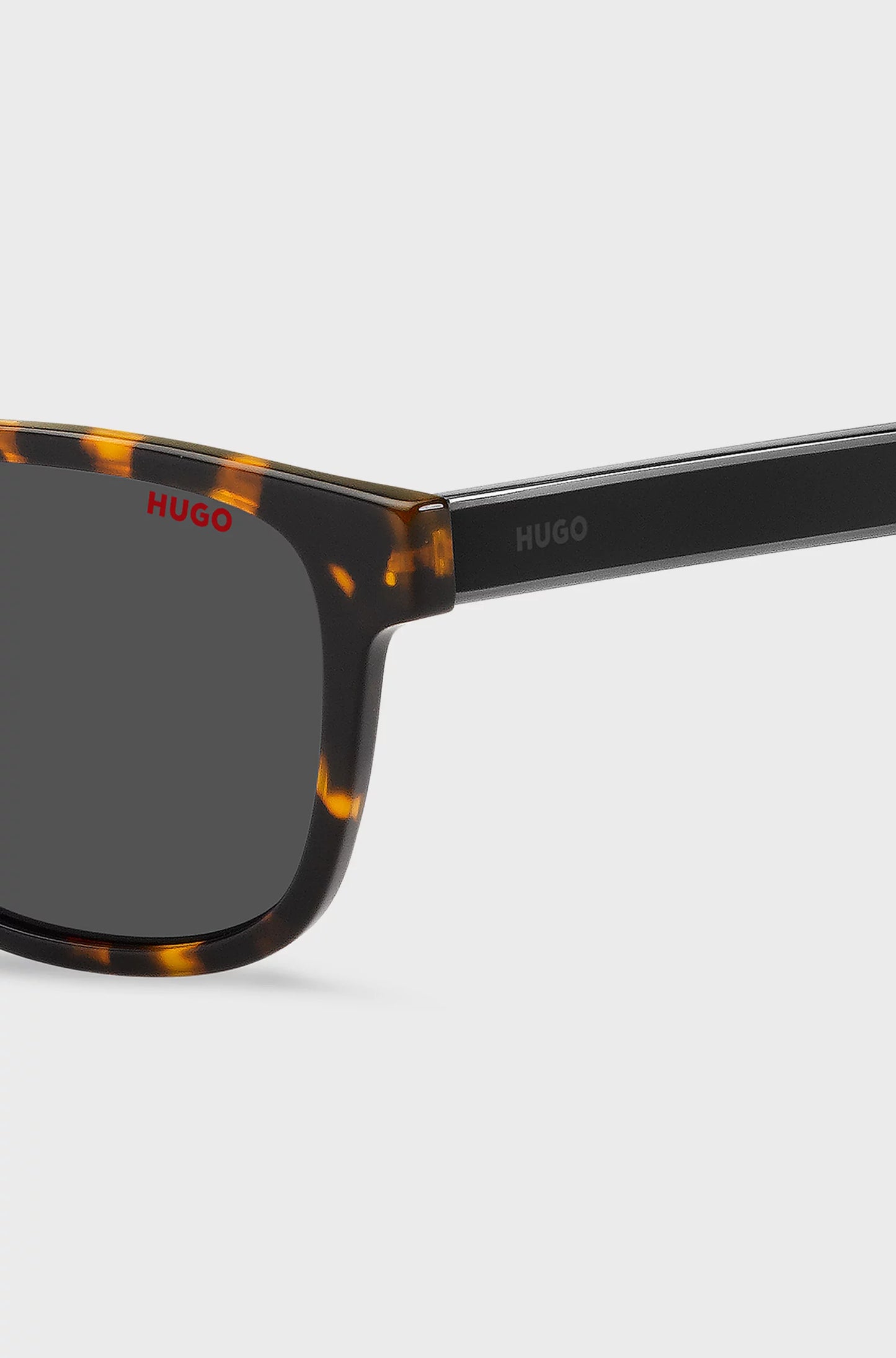 HORN-ACETATE SUNGLASSES WITH BRANDED TEMPLES