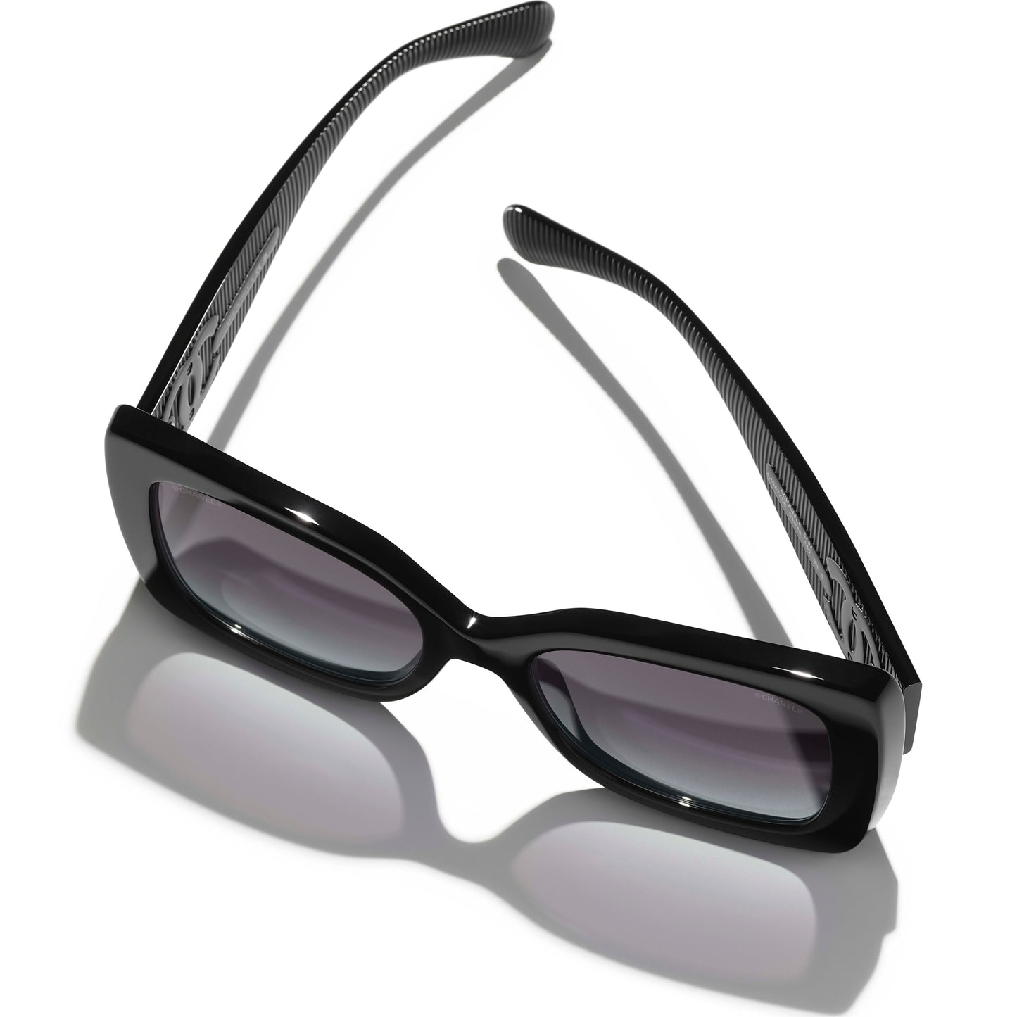 SQUARE SUNGLASSES