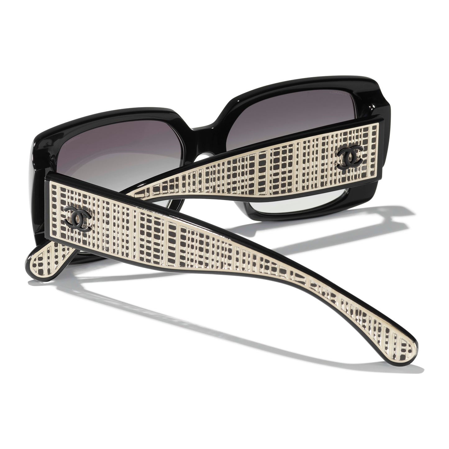 SQUARE SUNGLASSES