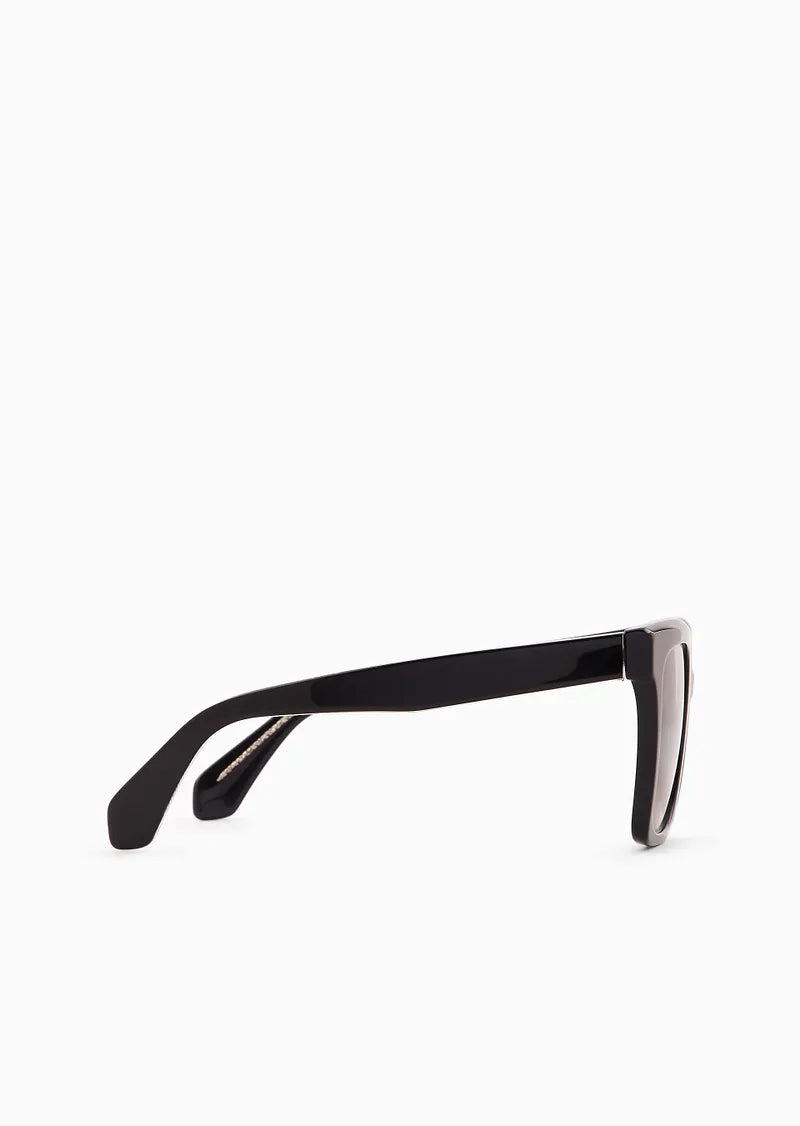 Women’s full-fitting square sunglasses